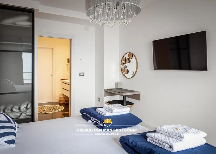Schindler Luxury Penthouse - Sea View Terrace, Pool & Private Parking Daire Opatija
