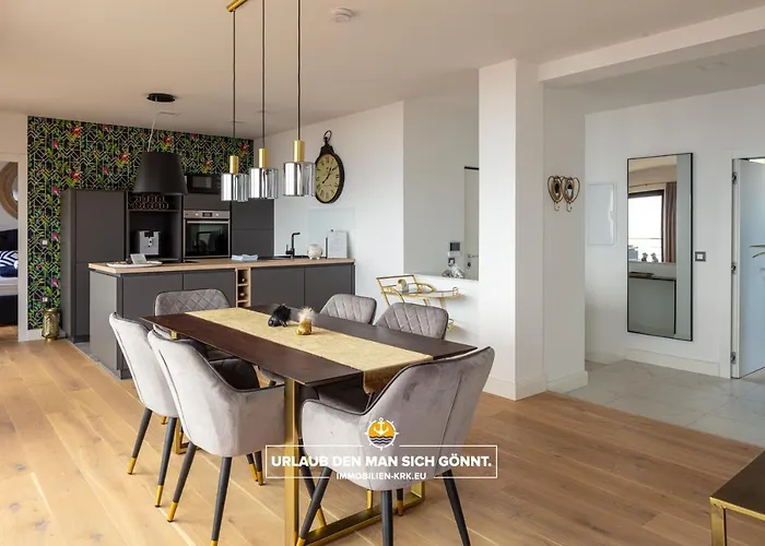 Daire Schindler Luxury Penthouse - Sea View Terrace, Pool & Private Parking *
