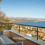 Schindler Luxury Penthouse - Sea View Terrace, Pool & Private Parking アパート オパティヤ