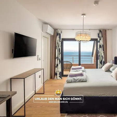 Schindler Luxury Penthouse - Spacious Luxury Penthouse In With Sea View, Pool & Private Garage Apartment Opatija