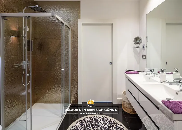 Schindler Luxury Penthouse - Sea View Terrace, Pool & Private Parking アパート *