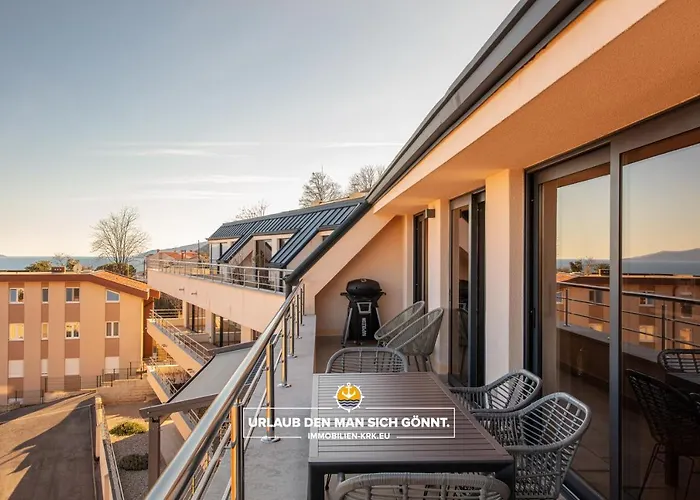 Apartamento Schindler Luxury Penthouse - Sea View Terrace, Pool & Private Parking