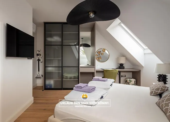 Apartamento Schindler Luxury Penthouse - Sea View Terrace, Pool & Private Parking